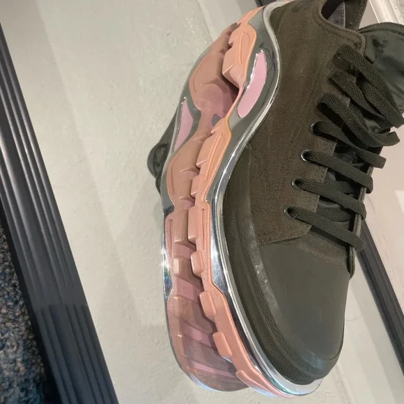 Raf Simons Green and Pink adidas Originals Edition RS Detroit Runner Sneakers - Picture 6 of 16